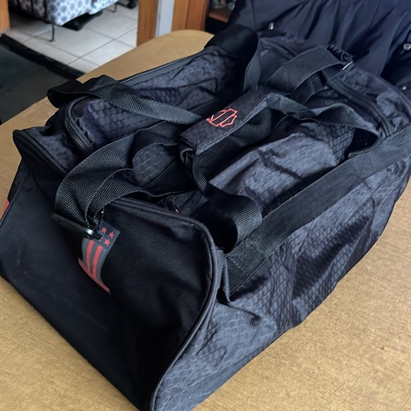 Duffle bag - Picture 2 of 7